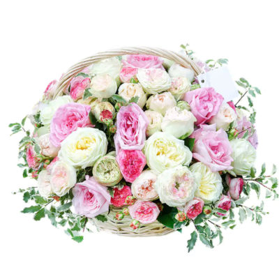 Цветы в корзинке «Пионовидные розы»